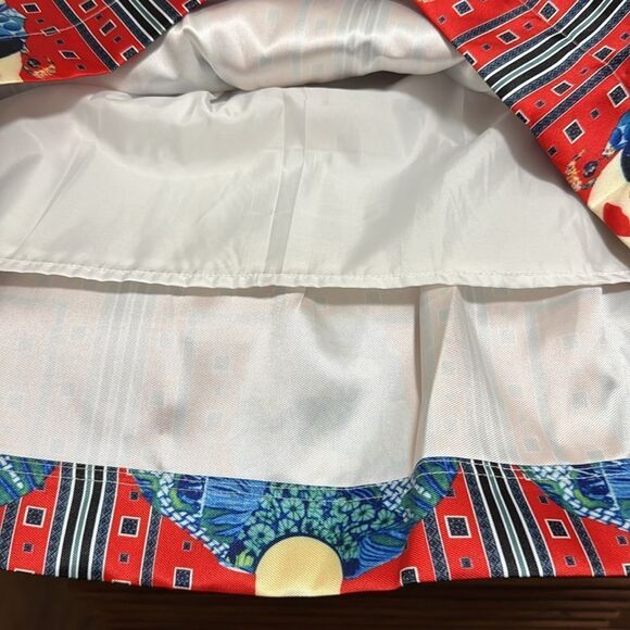 Jaune Rouge Printed Fabric Full Skirt With Novelty Face Print. Size small. - Picture 5 of 6